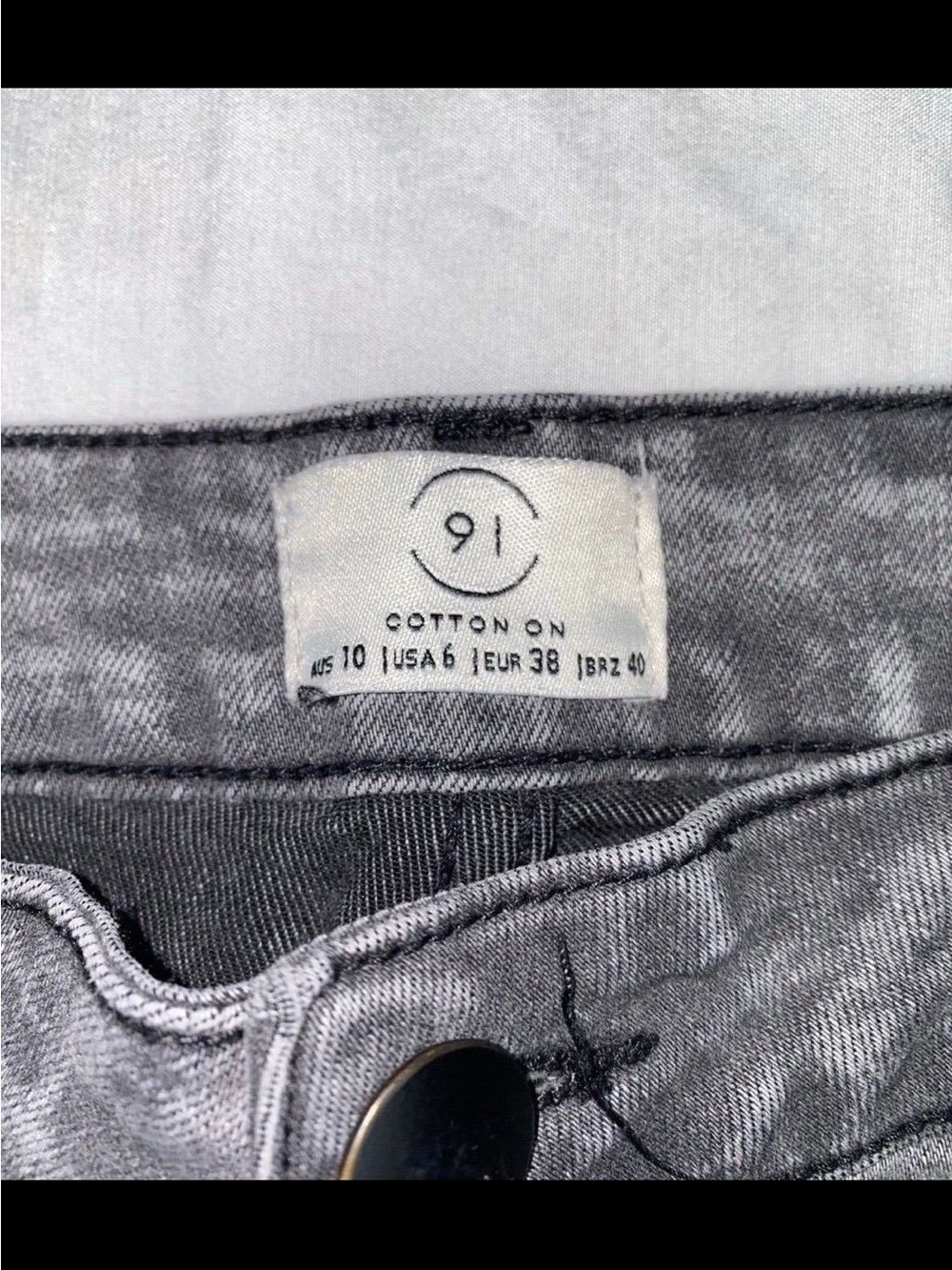 Jeans - Picture 7 of 10